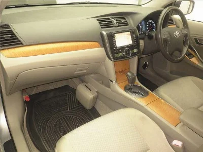 TOYOTA PREMIO