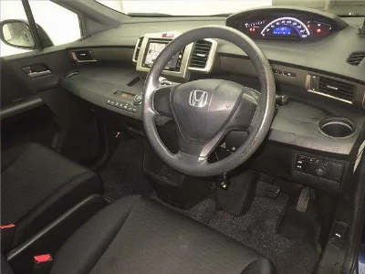 HONDA FREED SPIKE