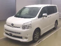 Цена авто Toyota Voxy с аукционов Японии, номер кузова ZRR70W, пробег 60 000, оценка 2