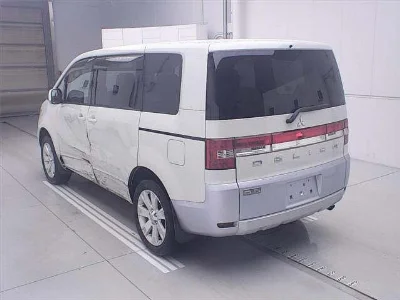MITSUBISHI DELICA D5