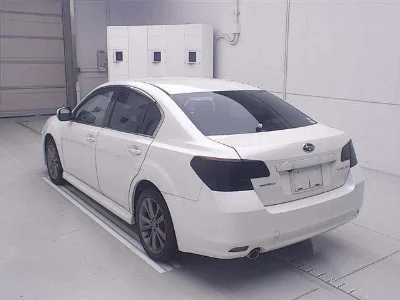 SUBARU LEGACY B4