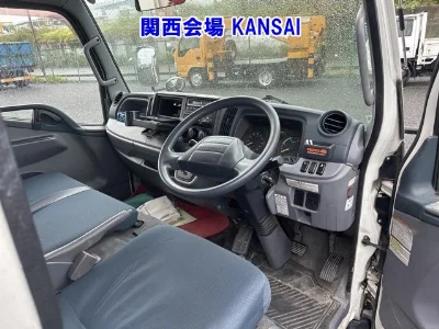 MITSUBISHI CANTER