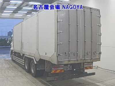 NISSAN UD