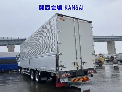 ISUZU GIGA