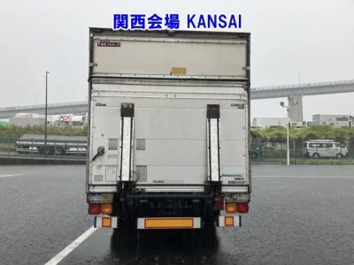 MITSUBISHI FUSO FIGHTER
