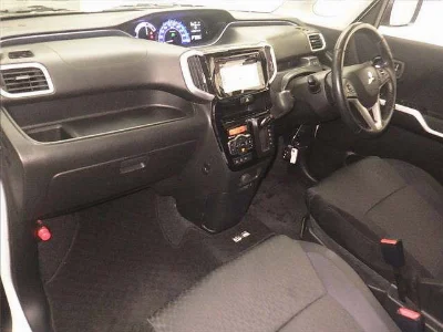 MITSUBISHI DELICA D2