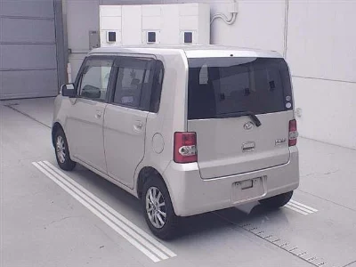 DAIHATSU MOVE CONTE