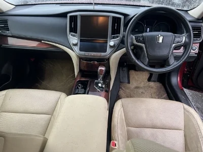 Статистика аукционов Toyota Crown