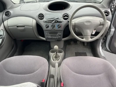 TOYOTA PLATZ