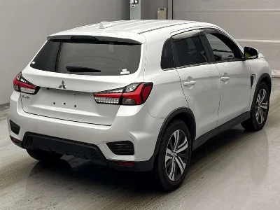 MITSUBISHI RVR