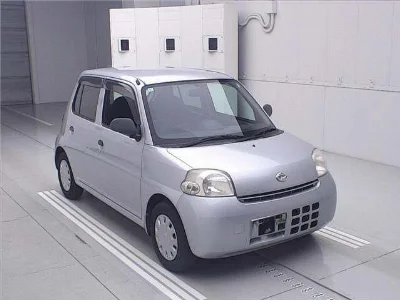 DAIHATSU ESSE