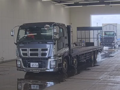 ISUZU GIGA