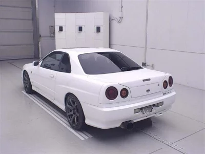 NISSAN SKYLINE