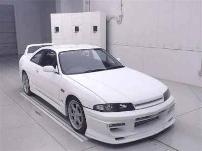 NISSAN SKYLINE