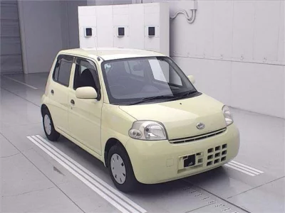 DAIHATSU ESSE