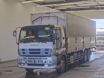 ISUZU GIGA