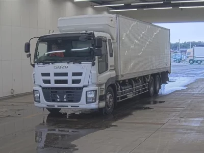 ISUZU GIGA