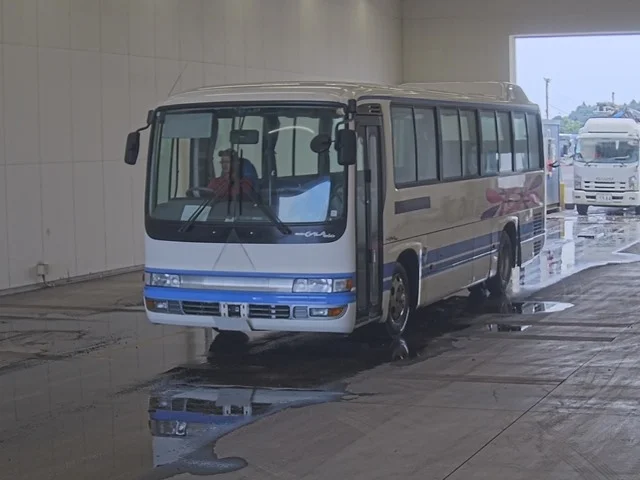 Isuzu Journey  с аукциона в Японии