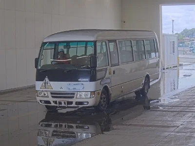 MITSUBISHI FUSO ROSA