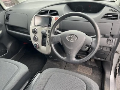 TOYOTA RACTIS