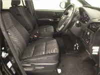 Цена авто Toyota Noah с аукционов Японии, номер кузова ZRR80W, пробег 166 000, оценка 2