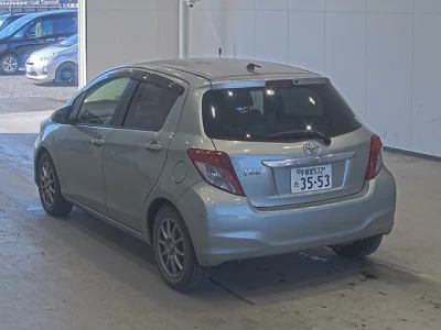 TOYOTA VITZ