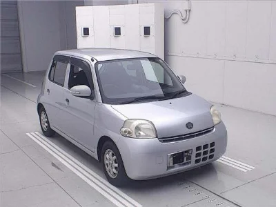 DAIHATSU ESSE