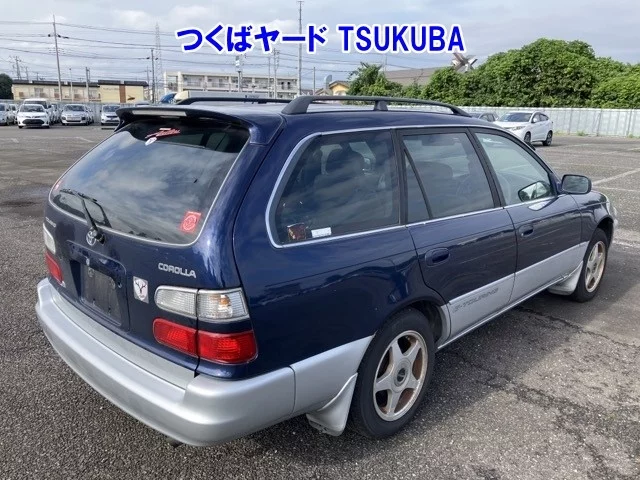 Toyota Corolla Touring Sports  с аукциона в Японии