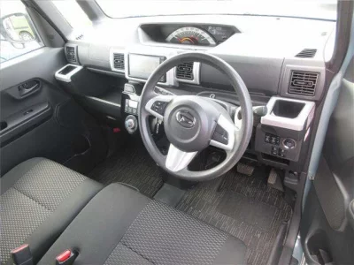 DAIHATSU WAKE