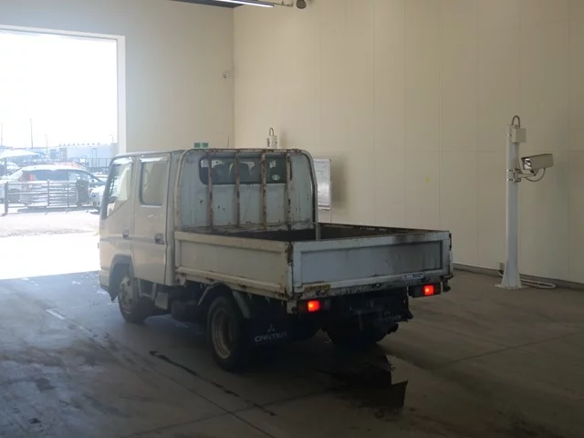 Mitsubishi Fuso Canter  с аукциона в Японии