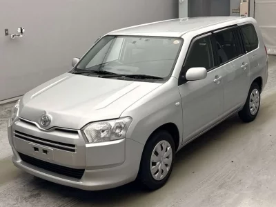 TOYOTA SUCCEED