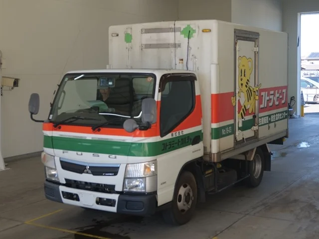 Mitsubishi Fuso Canter  с аукциона в Японии