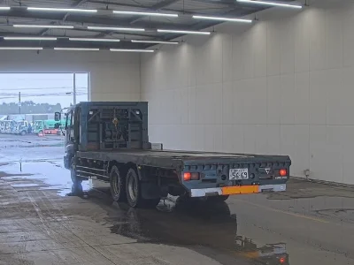 ISUZU GIGA