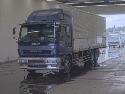 ISUZU GIGA