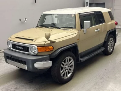 TOYOTA FJ CRUISER