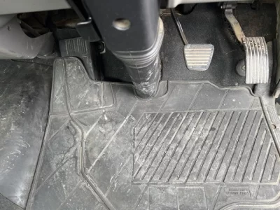 MITSUBISHI CANTER