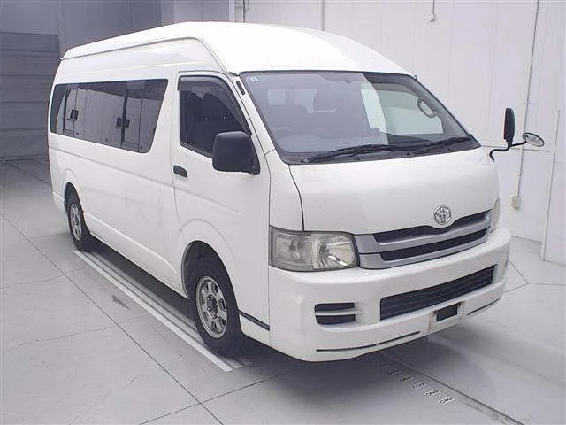Toyota HiAce Commuter  с аукциона в Японии