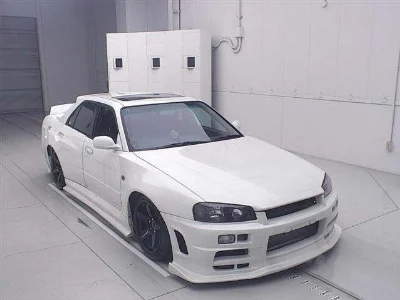 NISSAN SKYLINE