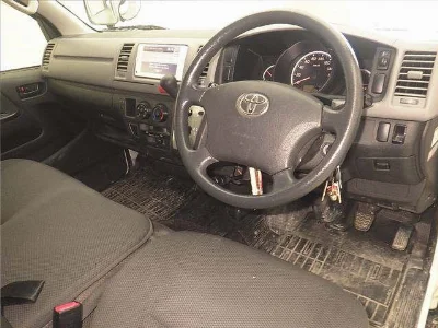 TOYOTA REGIUS ACE VAN