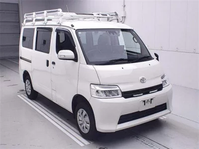 TOYOTA TOWN ACE VAN