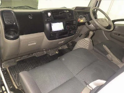 MITSUBISHI CANTER