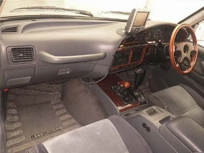 TOYOTA LAND CRUISER