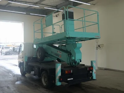 MITSUBISHI CANTER