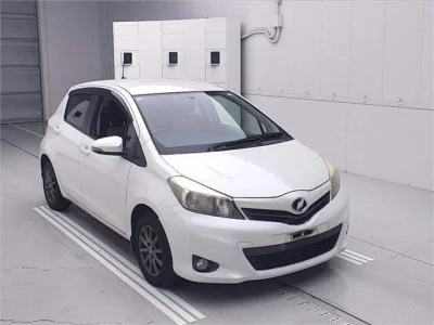 TOYOTA VITZ