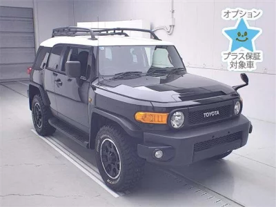 TOYOTA FJ CRUISER