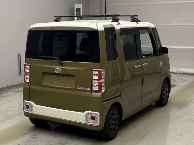 DAIHATSU WAKE