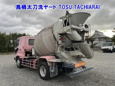 Mitsubishi FUSO FIGHTER