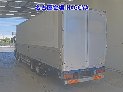 MITSUBISHI FUSO SUPER GREAT
