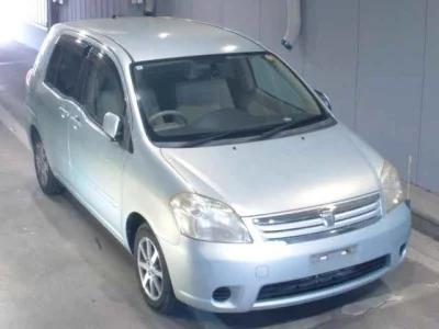 TOYOTA RAUM
