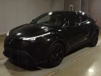Цена авто Toyota C-HR с аукционов Японии, номер кузова ZYX11, пробег 71 000, оценка 8